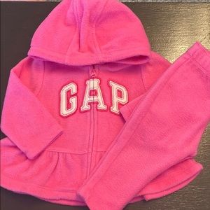 Gap Sweatsuit Pink 6-12 months girl